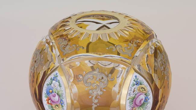 Registro SURDOC 24-796Inventario 24.83.796FloreroMuseo de Artes Decorativas